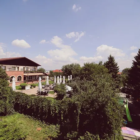 C&C Karo Resort-3