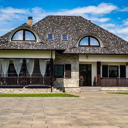 Casa Românească-2