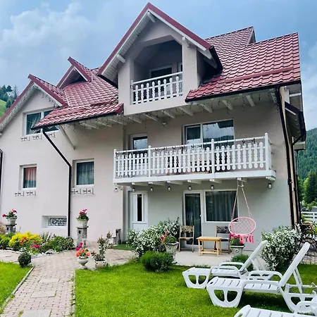 Anelisse Inn-3