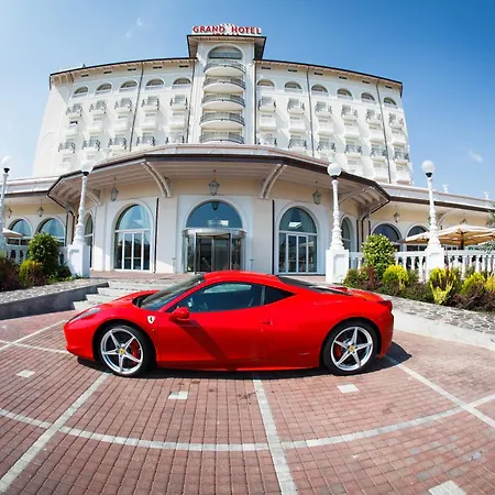 Grand Hotel Italia-3