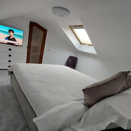Maria'S Dream House-2