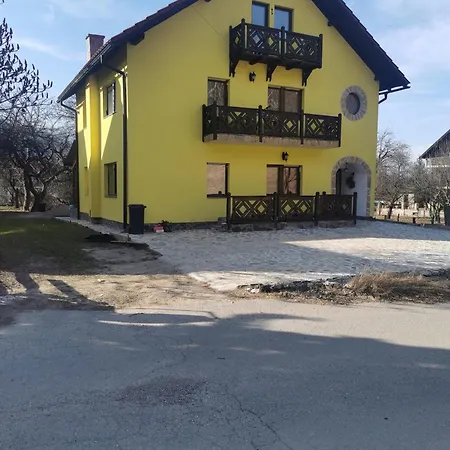 Yellow House-3
