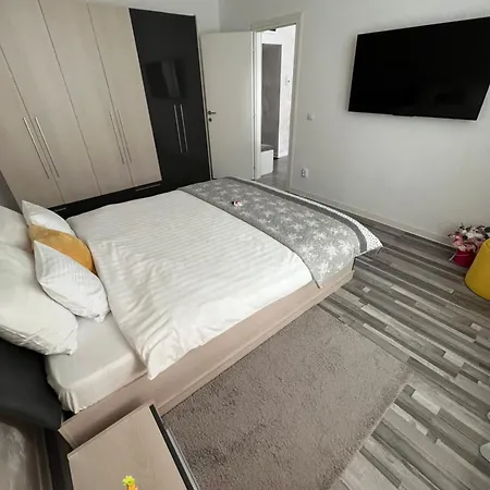Luxury Apartment-3