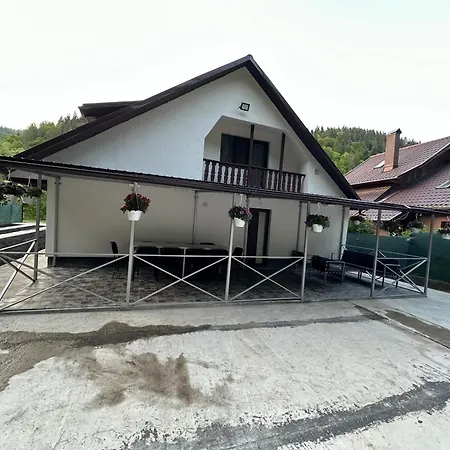 Vila-cabană Izvorul Muntelui-2