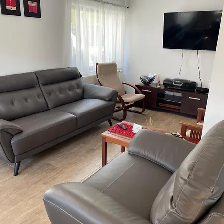 Casa Hoinarilor-3