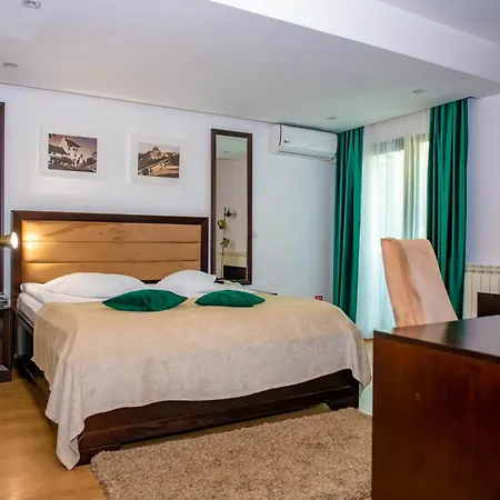 Hotel Thr Center-3