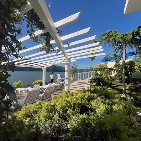 Riviera 990 - Resort & Restaurant-2
