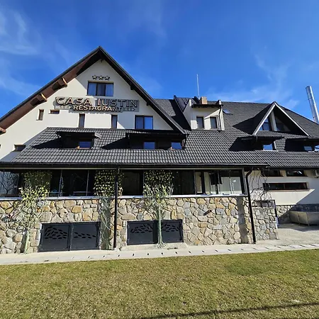 Casa Iustin-3