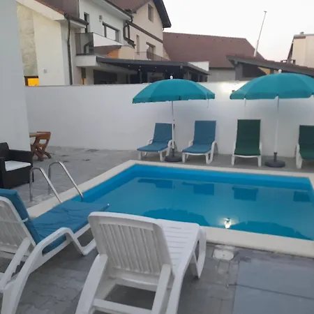 Regim Hotel Hanea Jacuzzi In Camera,Piscina Exterioara Si Sauna Comuna-2