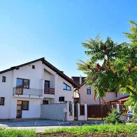 Regim Hotel Hanea Jacuzzi In Camera,Piscina Exterioara Si Sauna Comuna-2