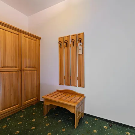 Hotel Casa Viorel Jacuzzi & Saunas-2