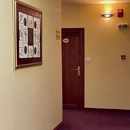 Hotel Lucy Star-3