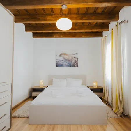 Casa Nicolae Luxury Suites-2