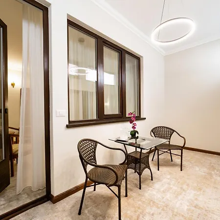 Hotel Amadeus-2