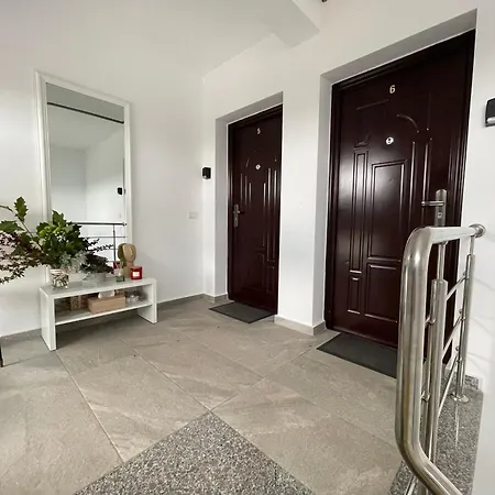 Cazare apartamente LAVI-TOUR Tg Neamț-3