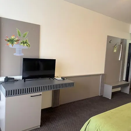 Hotel Yaky Center-3
