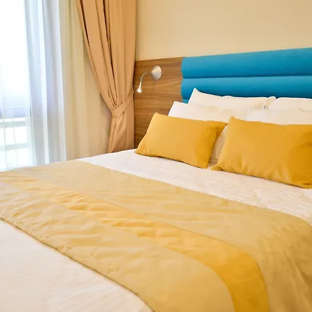 Hotel Capitolina City Chic-2