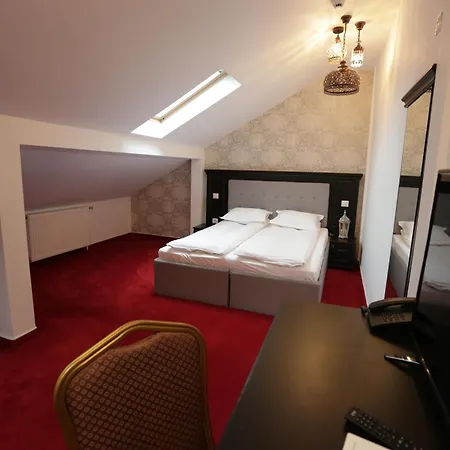 Casa Domnească Cacica-3