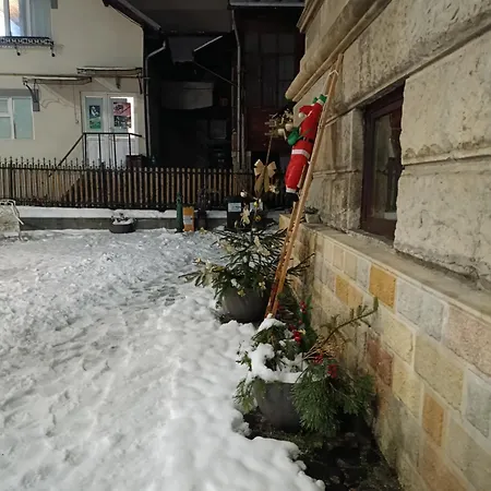 Casa Continentelor-2