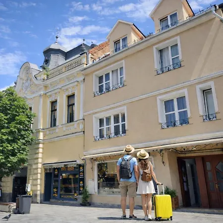 7 Level Panzio, Ultra Central, Self Check-In, Self-Catering-2