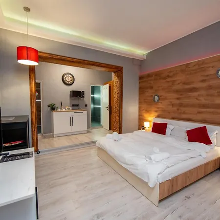 Barrique Garden - Breakfast & Restaurant - Old Town -Officially Classified Guesthouse-3