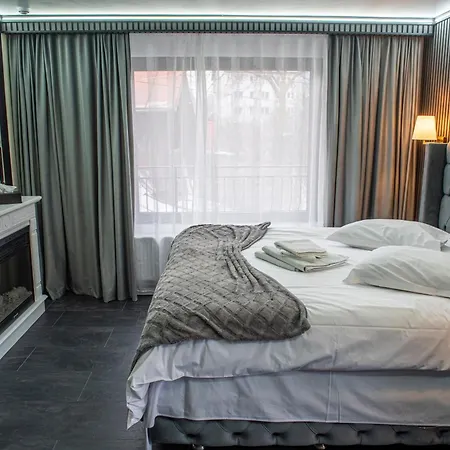 Pension Casa Wenge - Jacuzzi Room-2