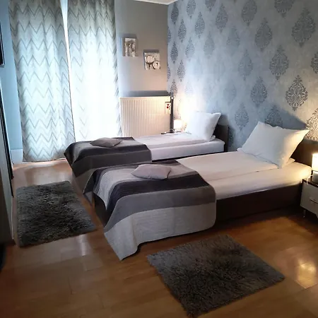 Casa Mais Brasov Guesthouse With Free Parking-3