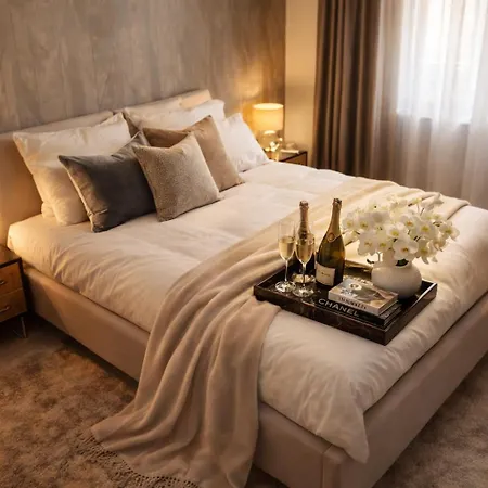 Apart B&V - Modern Apartment Near Coresi Mall-3
