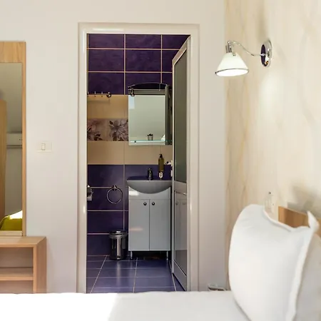 Marconi Guesthouse-2