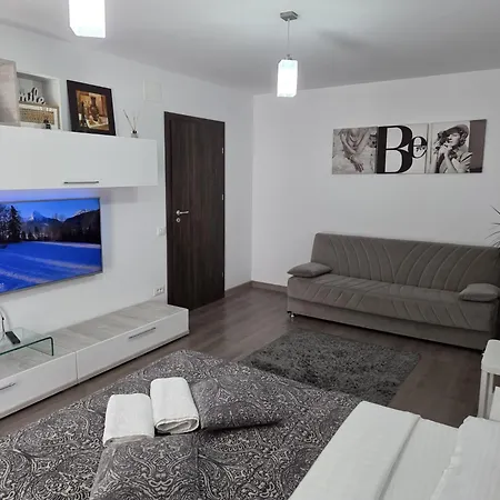 Wonderful Apartment-3