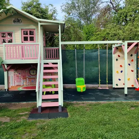 House Garden-2