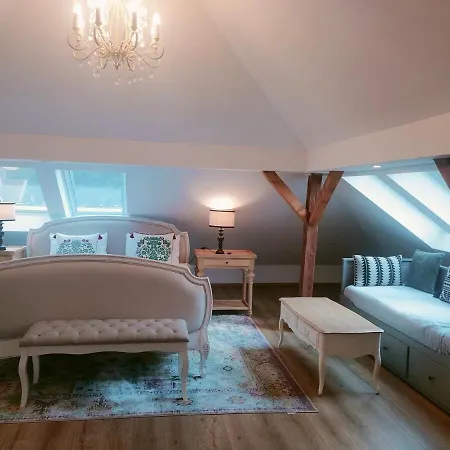 Nikolas Haus Premium Historic Center Stay & Free Parking-3