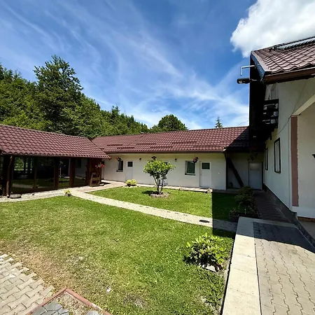 Casa Popa’s-3
