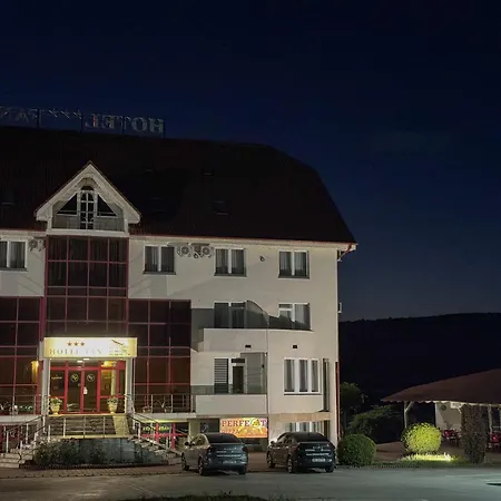 Hotel Fan Sebes-3