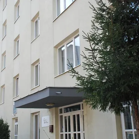 Hotel Merkur-2