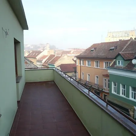 Aparthotel Pilvax-2