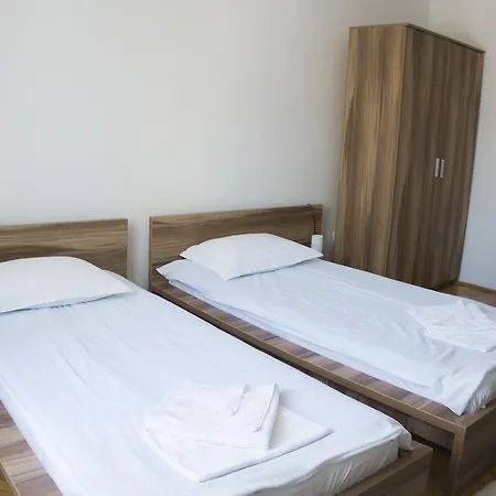Hotel Merkur-3