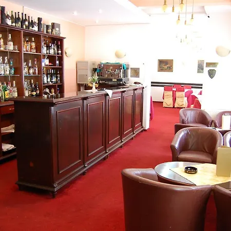 Hotel Miraj - Restaurant & Sauna & Biliard-3