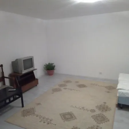 Reben Haus-2