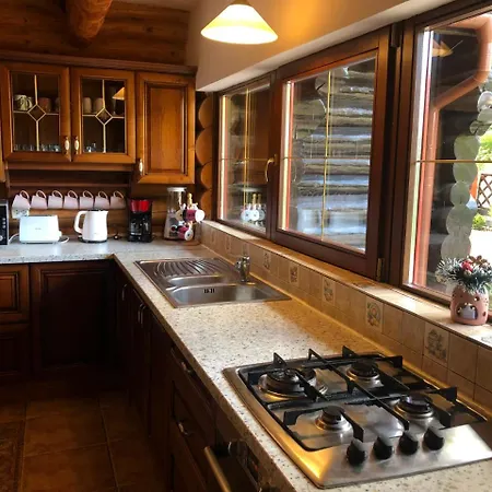 Hot Tub Chalet Retreat-3