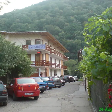 Pension President-3