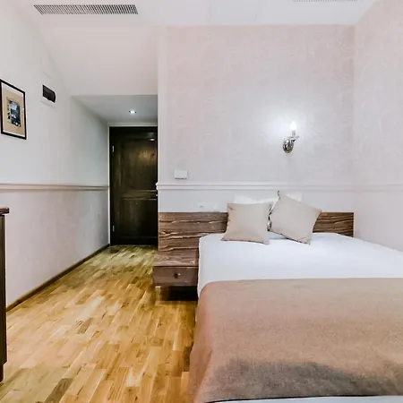 Hotel Marina-3