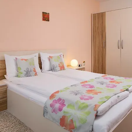 Brasov Holiday Aparments - Coral-3