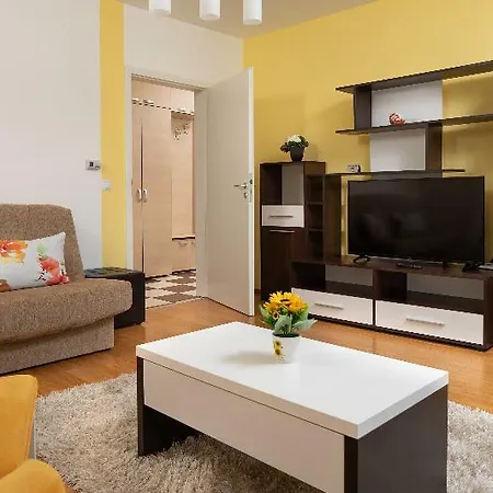 Brasov Holiday Apartments - Sah-3