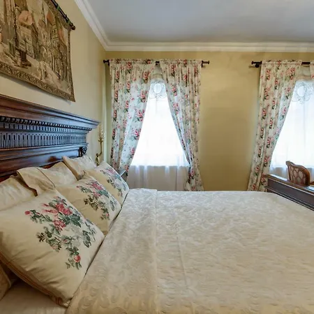 Williams House-2