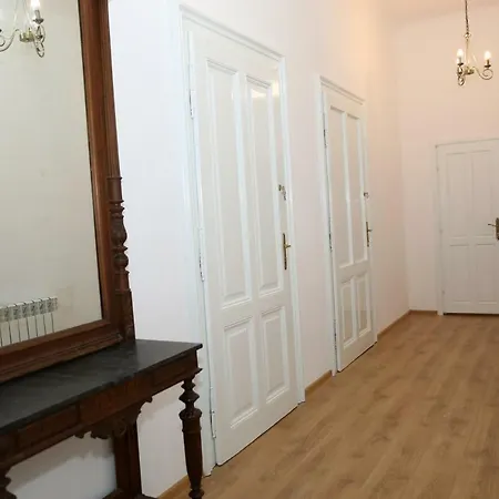 Schick Apartment-3