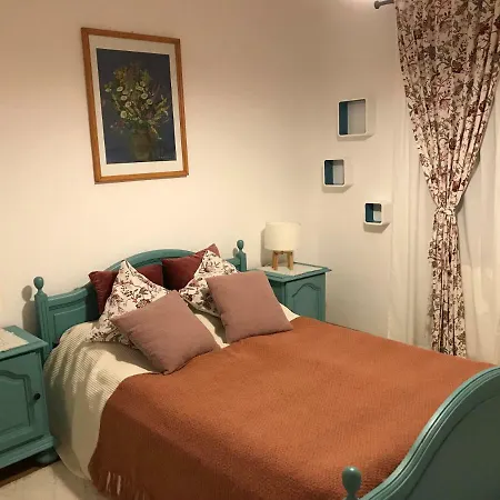 Comfy Apartment-3
