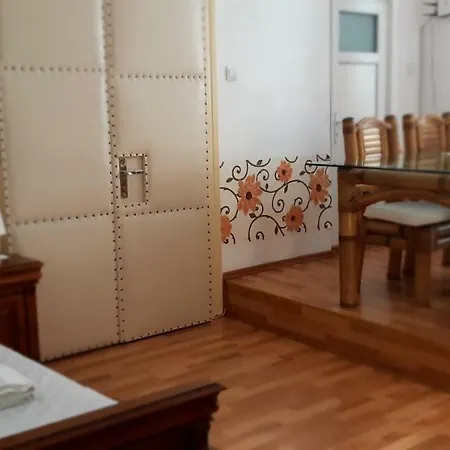 Casa Piata Sfatului-3