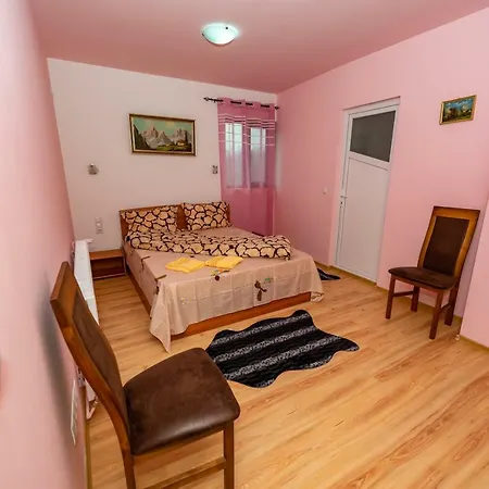 Pensiunea TAVISA-3