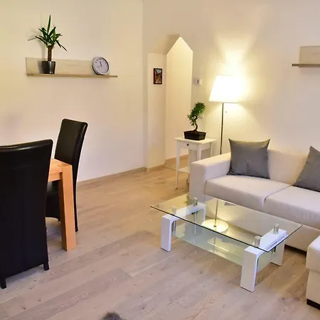 Casa Soare - Ultracentral Guesthouse-2
